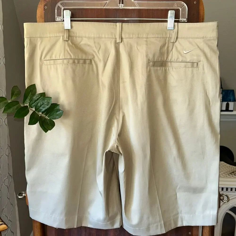 Nike Golf Khaki Chino Shorts Fit Dry Size 40 Preppy Casual Performance